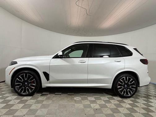 Mineral White Metallic 2026 BMW X5 xDrive40i