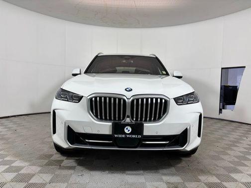 Alpine White 2024 BMW X5 xDrive40i