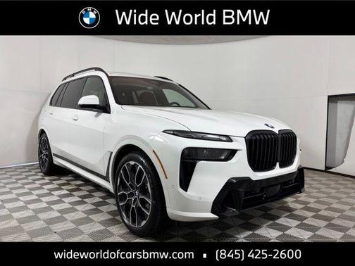 Alpine White 2027 BMW X7 xDrive40i