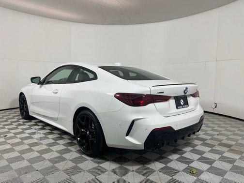 Alpine White 2026 BMW 430 i xDrive