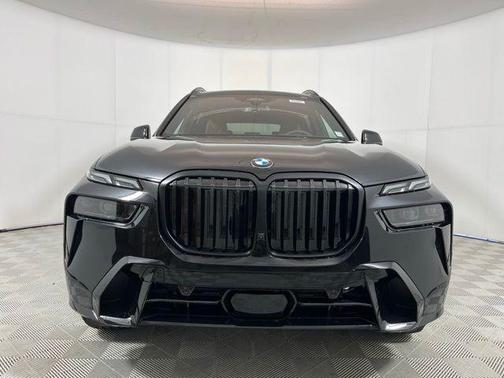 Black Sapphire Metallic 2026 BMW X7 xDrive40i
