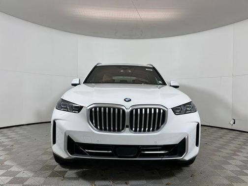 Alpine White 2026 BMW X5 xDrive40i