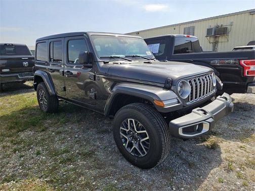 2025 Jeep Wrangler 4-Door Sahara 4x4