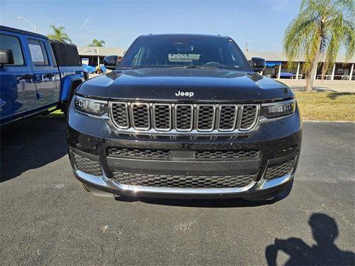 2025 Jeep Grand Cherokee L Laredo
