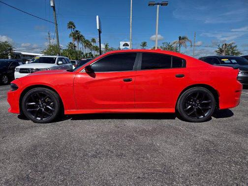 Go Mango 2022 Dodge Charger GT