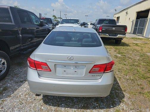 2011 Lexus ES 350 Base