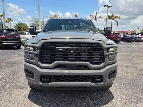 Ceramic Gray Clearcoat 2026 RAM 3500 Big Horn Crew Cab 4x4 8' Box