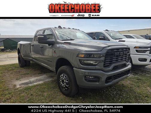 Ceramic Gray Clearcoat 2026 RAM 3500 Big Horn Crew Cab 4x4 8' Box