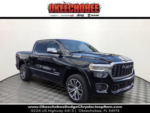 Diamond Black Crystal Pearlcoat 2025 RAM 1500 ST