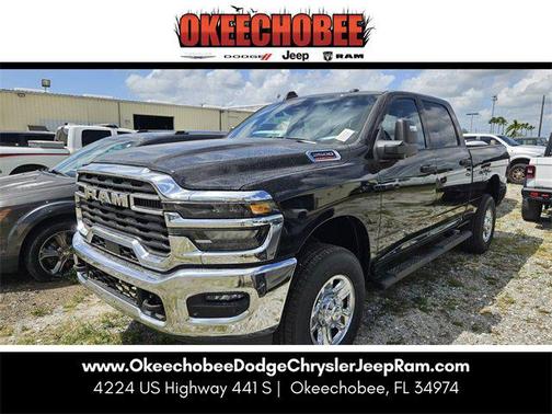 2025 RAM 2500 Tradesman Crew Cab 4x4 6'4' Box