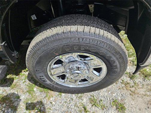 2025 RAM 2500 Tradesman Crew Cab 4x4 6'4' Box
