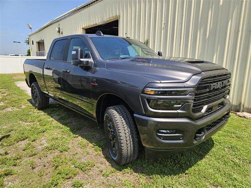 2025 RAM 2500 Laramie Crew Cab 4x4 6'4' Box