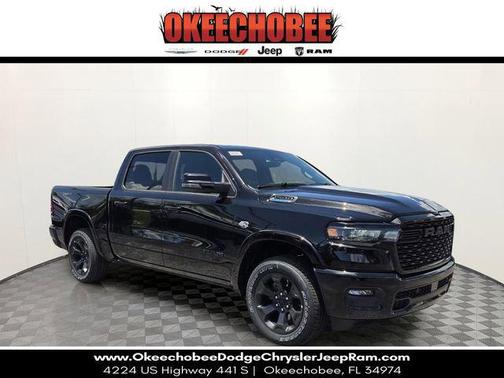 Diamond Black Crystal Pearlcoat 2026 RAM 1500 Big Horn/Lone Star