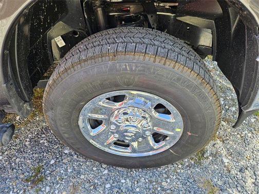 2025 RAM 2500 Tradesman Crew Cab 4x4 6'4' Box