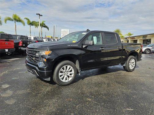 2022 Chevrolet Silverado 1500 Custom