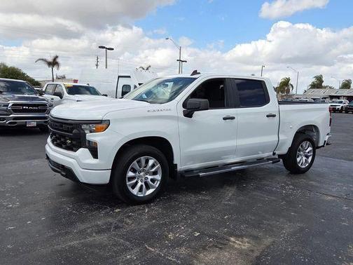 2022 Chevrolet Silverado 1500 Custom