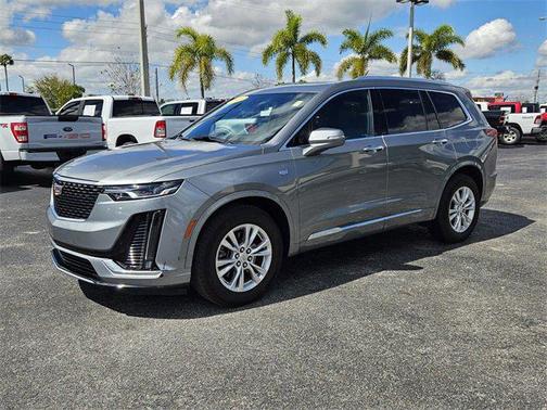 2023 Cadillac XT6 Luxury FWD