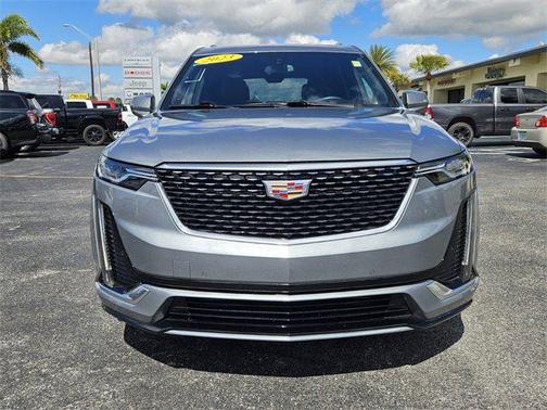 2023 Cadillac XT6 Luxury FWD