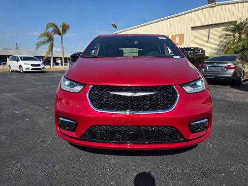 2026 Chrysler Pacifica L