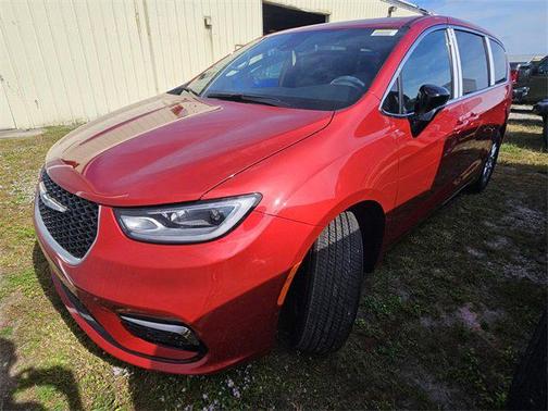 2026 Chrysler Pacifica L