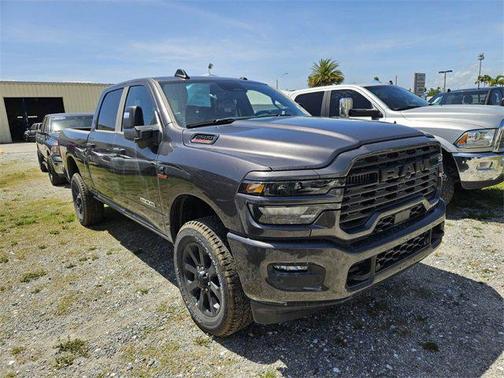 2025 RAM 2500 Big Horn Crew Cab 4x4 6'4' Box