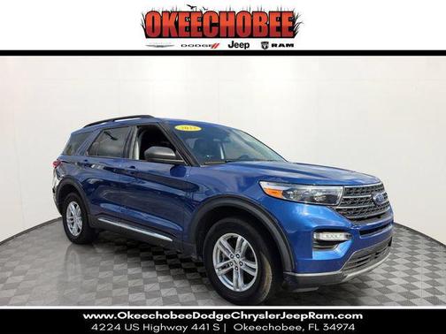 Atlas Blue Metallic 2022 Ford Explorer XLT