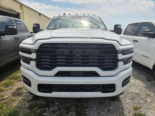 Bright White Clearcoat 2026 RAM 2500 Big Horn Crew Cab 4x4 6'4' Box