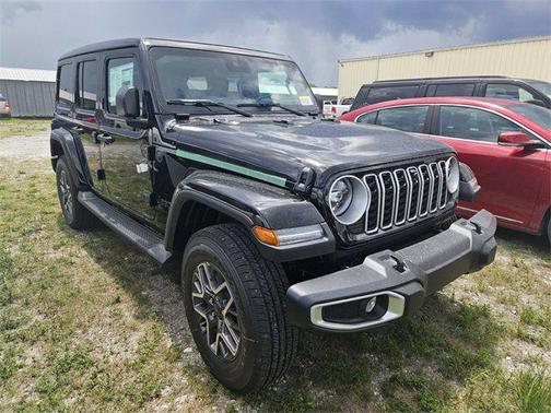 2025 Jeep Wrangler 4-Door Sahara 4x4
