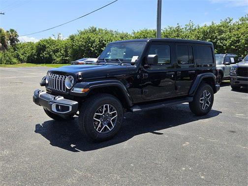 2025 Jeep Wrangler 4-Door Sahara 4x4