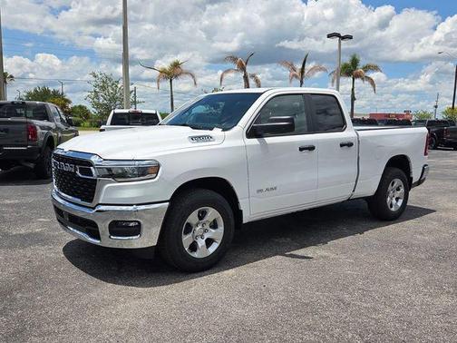 Bright White Clearcoat 2026 RAM 1500 Big Horn/Lone Star