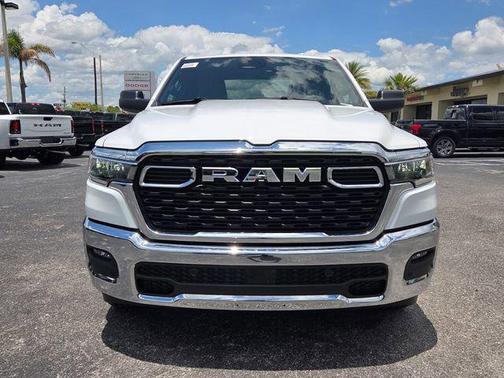 Bright White Clearcoat 2026 RAM 1500 Big Horn/Lone Star