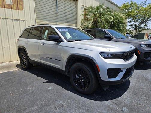2024 Jeep Grand Cherokee Altitude
