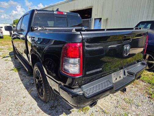Diamond Black Crystal Pearlcoat 2021 RAM 1500 Big Horn/Lone Star