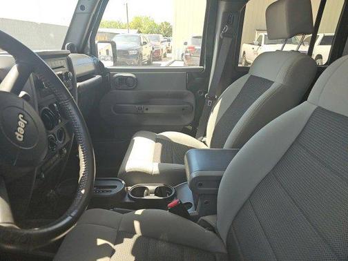 2010 Jeep Wrangler Unlimited Sport