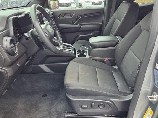 2023 Chevrolet Colorado WT