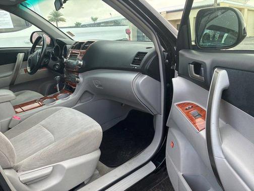 2008 Toyota Highlander Sport