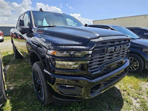 2025 RAM 2500 Big Horn Crew Cab 4x4 6'4' Box