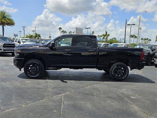 2025 RAM 2500 Big Horn Crew Cab 4x4 6'4' Box