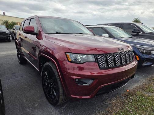 2021 Jeep Grand Cherokee Laredo