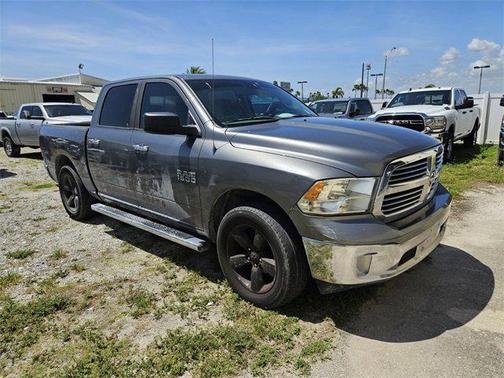 2013 RAM 1500 SLT
