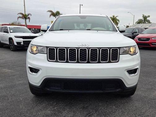 2021 Jeep Grand Cherokee Laredo