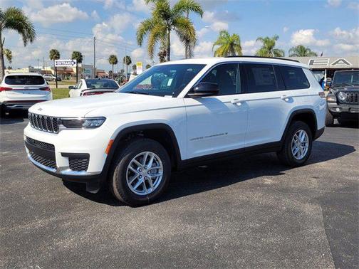2025 Jeep Grand Cherokee L Laredo
