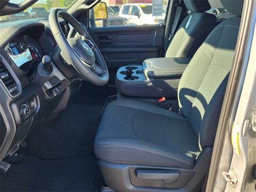 2026 RAM 3500 Tradesman Crew Cab 4x4 8' Box