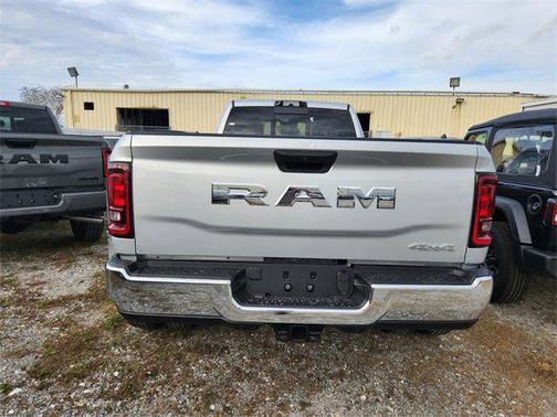 2026 RAM 3500 Tradesman Crew Cab 4x4 8' Box