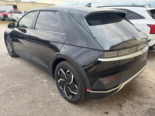 2024 Hyundai IONIQ 5 SE