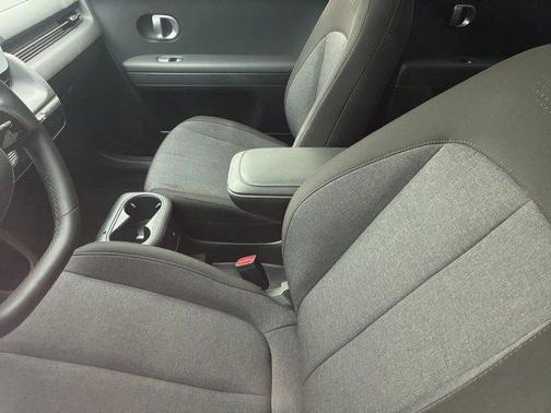 2024 Hyundai IONIQ 5 SE