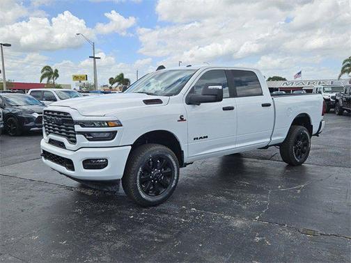 2025 RAM 2500 Big Horn Crew Cab 4x4 6'4' Box