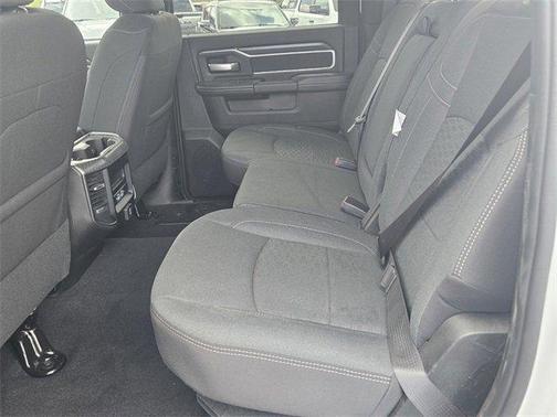 2025 RAM 2500 Big Horn Crew Cab 4x4 6'4' Box