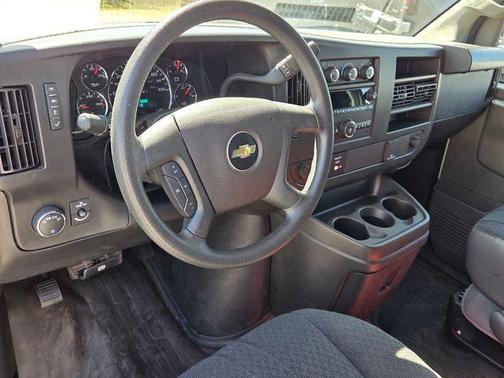 2024 Chevrolet Express 2500 RWD 2500 Regular Wheelbase WT