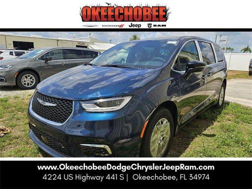 2025 Chrysler Pacifica L